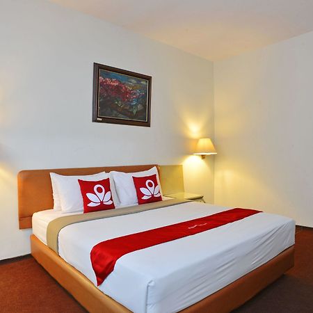 Reddoorz Plus Near Kebayoran Baru Blok S Jakarta Extérieur photo